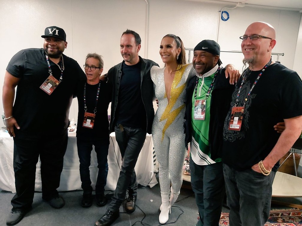 Dave Matthews Band tieta Ivete no camarim do Rock in Rio — Foto: Carol Prado/G1