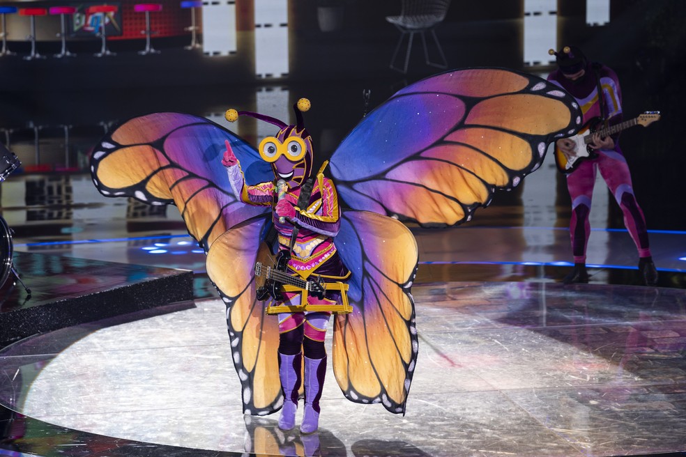 Borboleta fez a 50ª apresentação da segunda temporada do 'The Masked Singer Brasil' — Foto: Globo