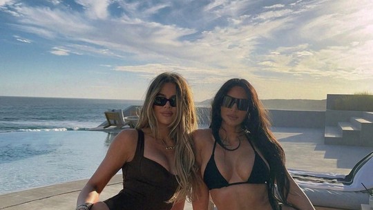 
Kim Kardashian exibe momento de diversão com Khloé