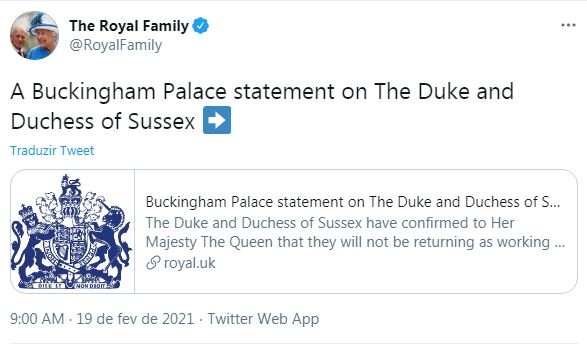Anúncio da saída oficial de Harry e Meghan da coroa britânica foi realizado pelo Palácio de Buckingham (Foto: Reprodução / Twitter)