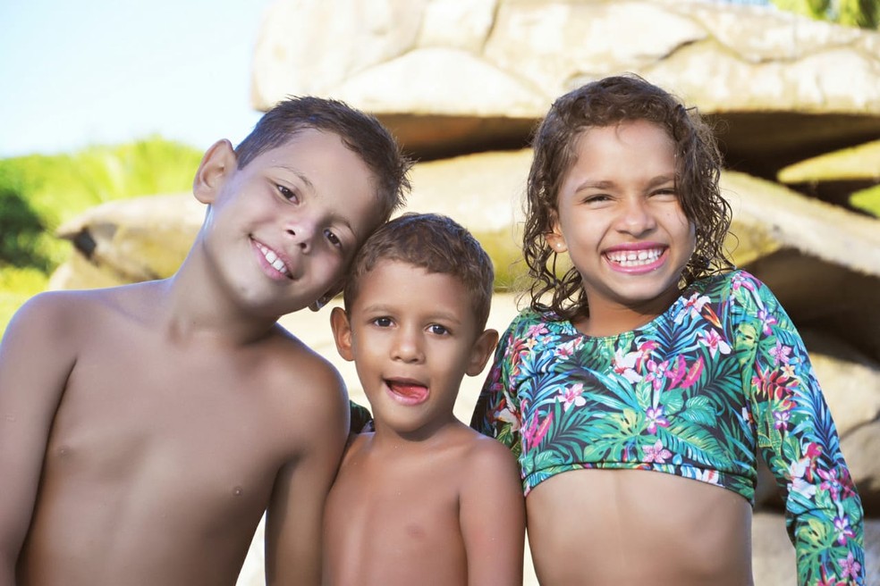 João Paulo, Pedro e Mariana completam a família de Rubens e Thelma — Foto: Arquivo Pessoal
