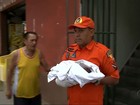 Recém-nascido é abandonado dentro de caixa de sapato em Maceió