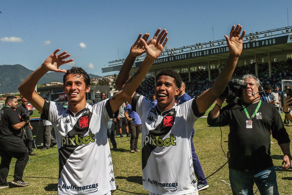 Marlon Gomes e Andrey, Vasco x Tombense — Foto: Daniel Ramalho / CRVG