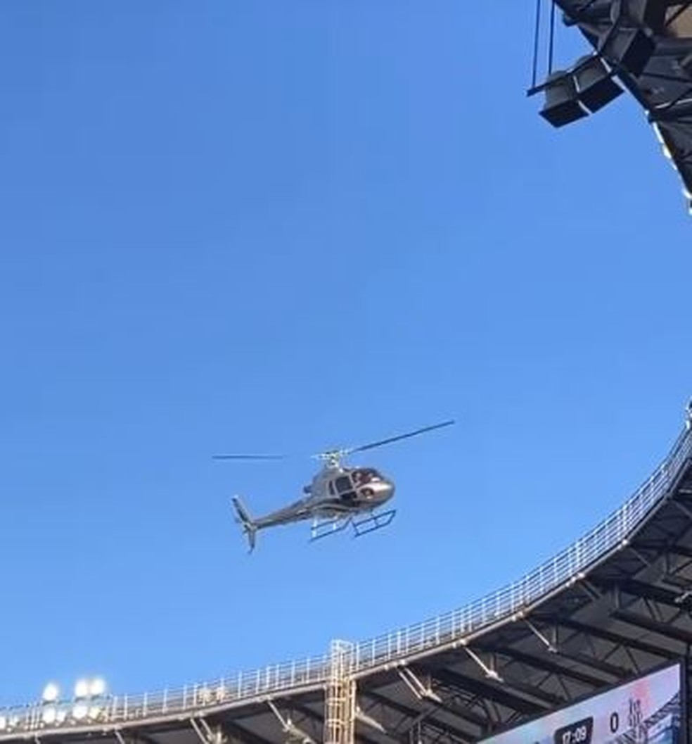 Cruzeiro: Anac apura sobrevoo irregular no Mineirão; helicóptero pertence a empresário citado em irregularidades no clube