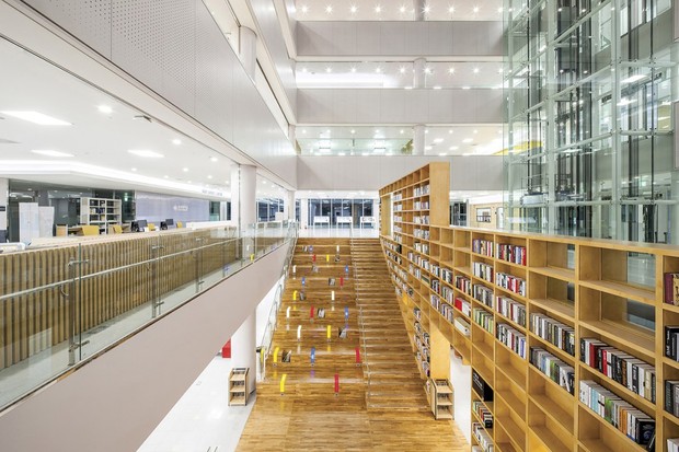 Detalhe no interior da biblioteca da Hoseo University (Foto: Divulgação)