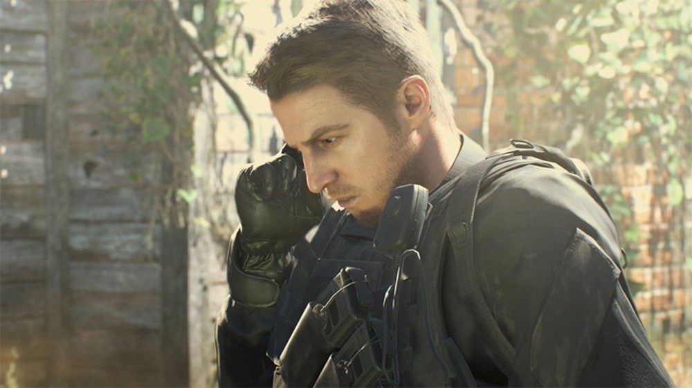 resident-evil-7-gold-edition-dlc-not-hero-chris.jpg