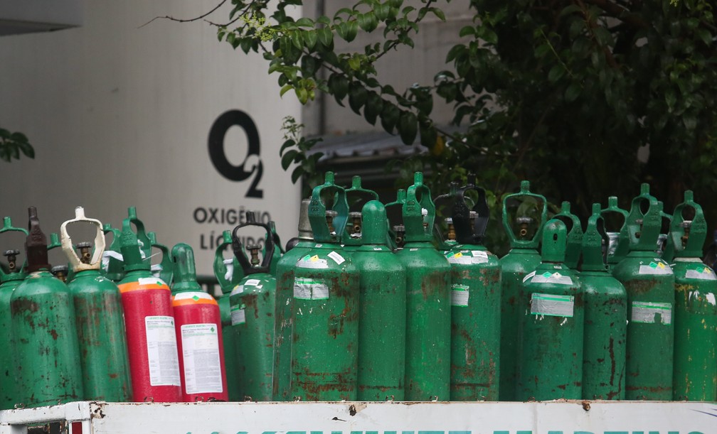 Cilindros de oxigênio  — Foto: MARCELO D. SANTS/FRAMEPHOTO/ESTADÃO CONTEÚDO