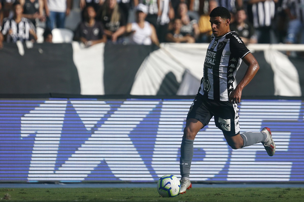 Joia 2020 Luis Henrique O Atacante Observado Pelo Bayern Que Terminou O Ano Como Titular Do Botafogo Botafogo Ge
