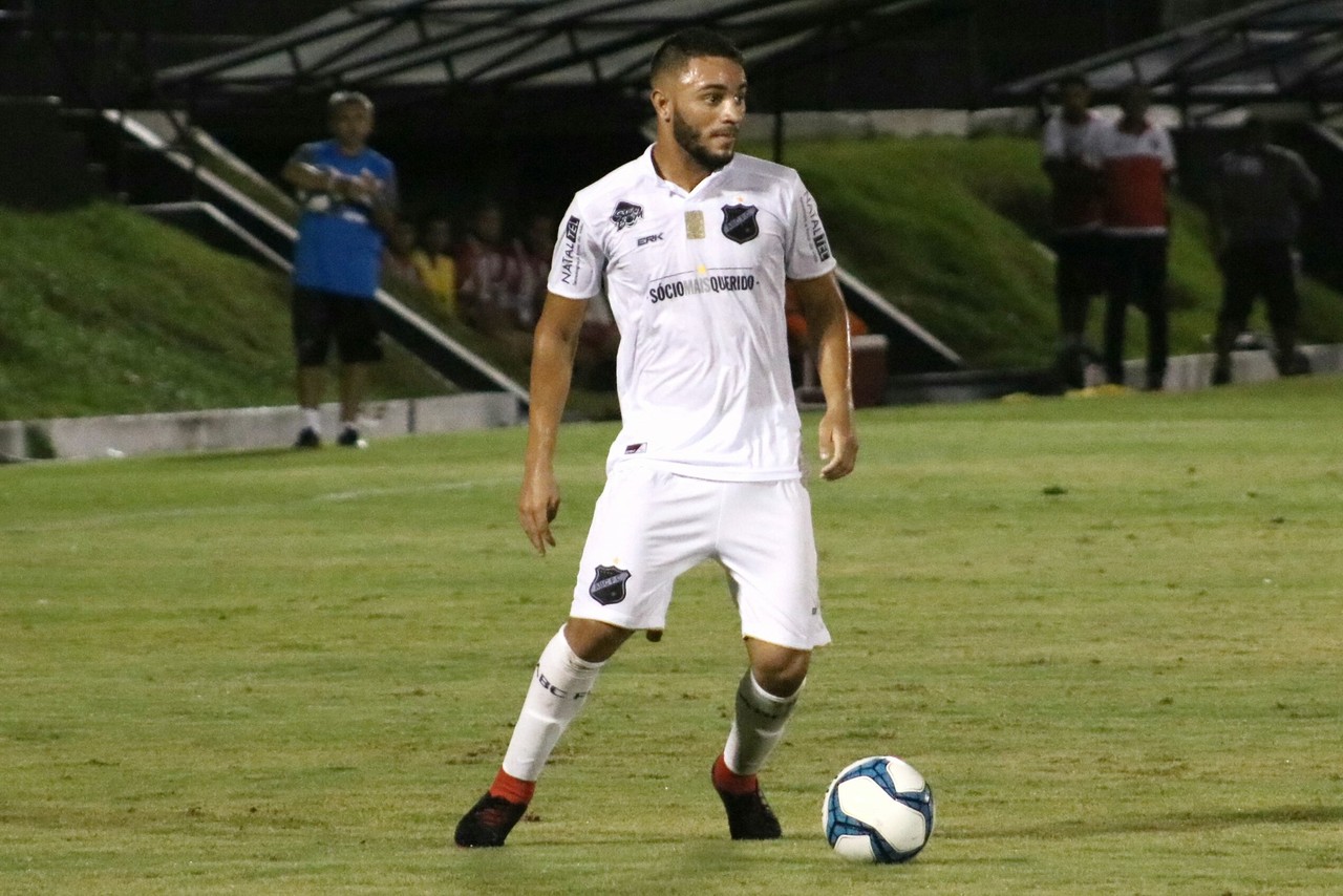 ABC confirma empréstimo de atacante Rafinha ao Cruzeiro por um ano