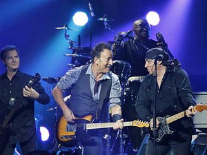 O músico Bruce Springsteen se apresenta no Madison Square Garden de Nova York (Foto: (AP Photo / Starpix, Dave Allocca))
