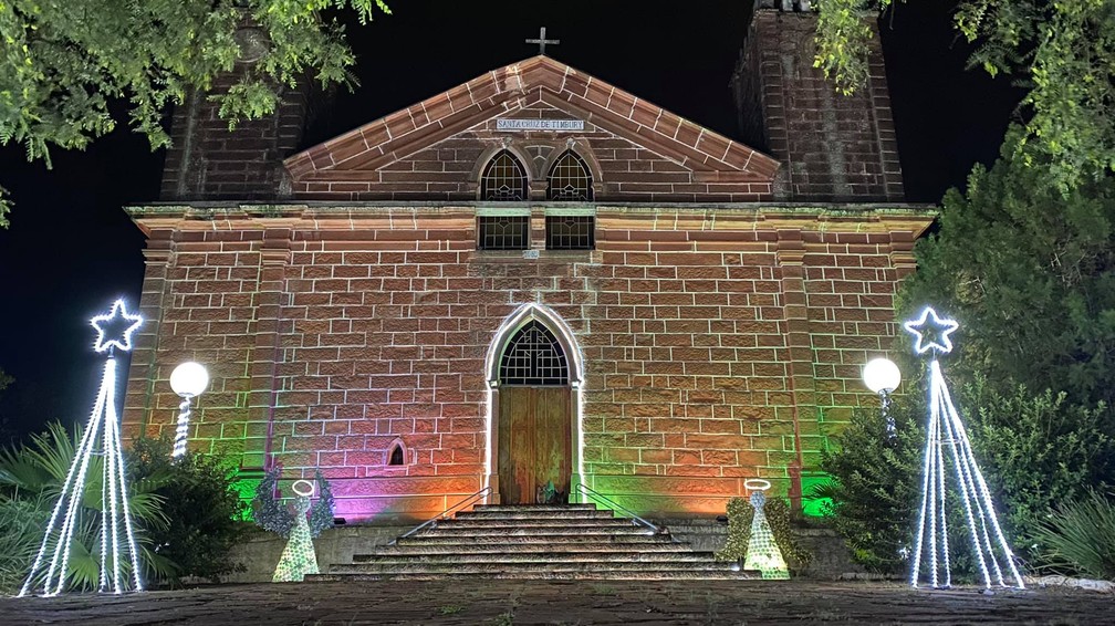 Igreja em Timburi foi decorada com temas natalinos  Foto: Prefeitura de Timburi/Divulgao