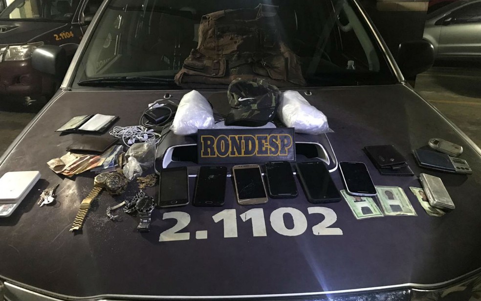 Material foi apreendido com quadrilha suspeita de ataques a carros-forte — Foto: Divulgação/SSP-BA
