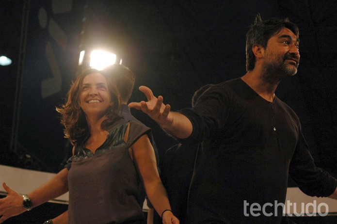Zeca Camargo com amigos na c?mera panor?mica (Foto: Paulo Finotti/TechTudo)