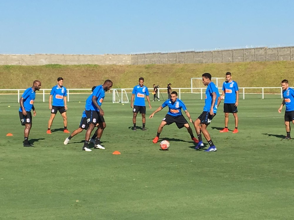 Carille monta equipe pra duelo contra o Novorizontino, com seis mudanças