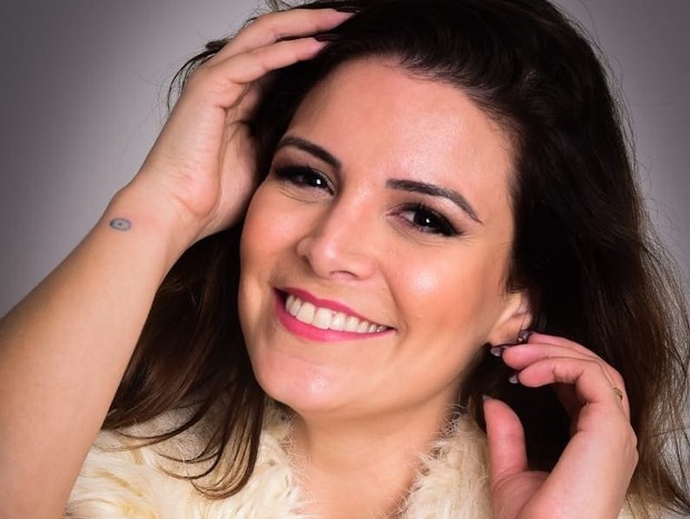 Renata Del Bianco tem olho grego tatuado no pulso direito (Foto: Ginga Assessoria)