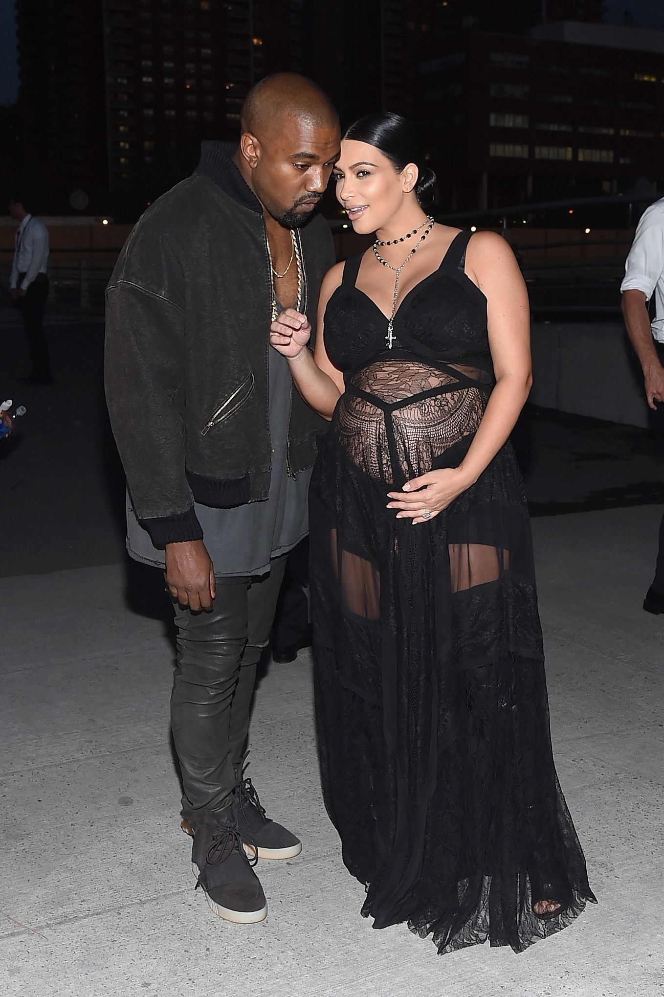 A socialite chegou acompanhada do marido Kanye West (Foto: Getty Images)