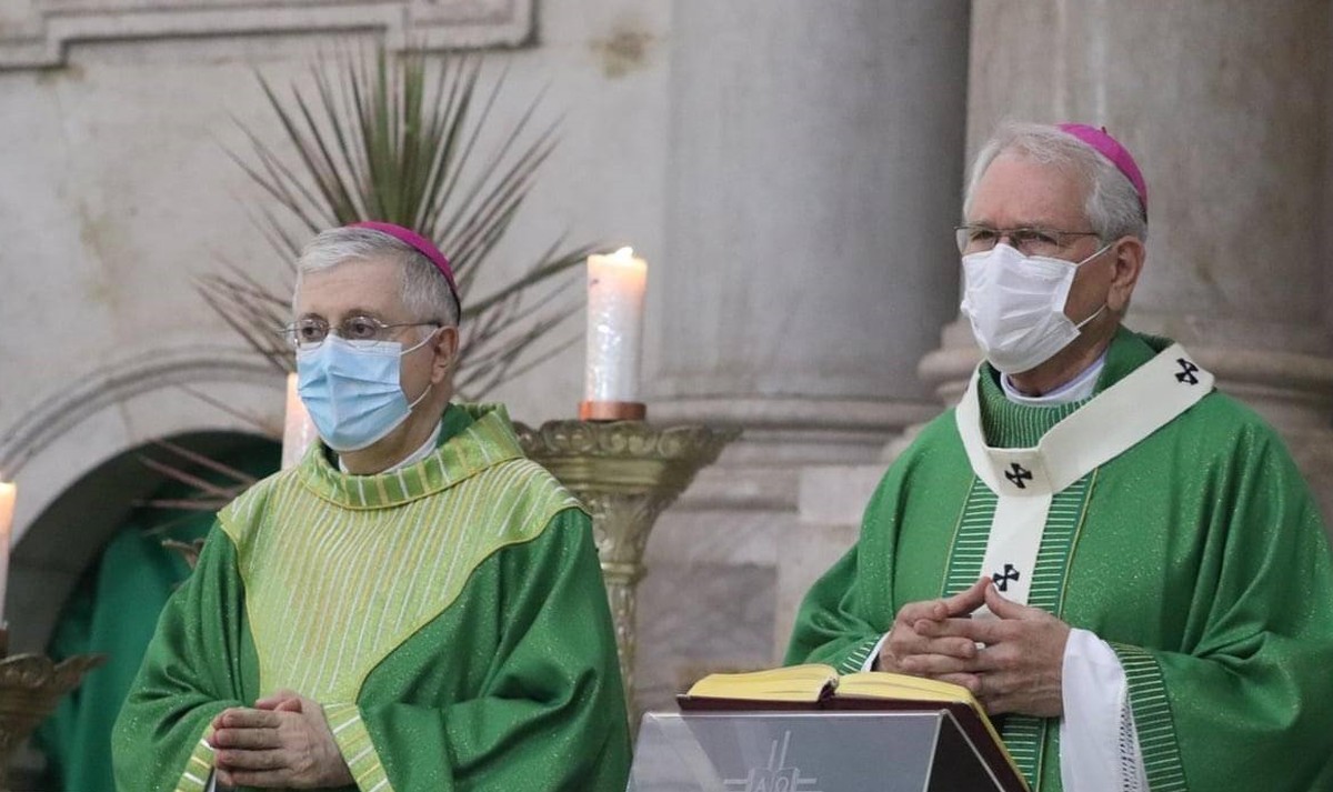 Arcebispo de Manaus recebe p&aacute;lio em missa na Catedral Metropolitana |  Amazonas | G1