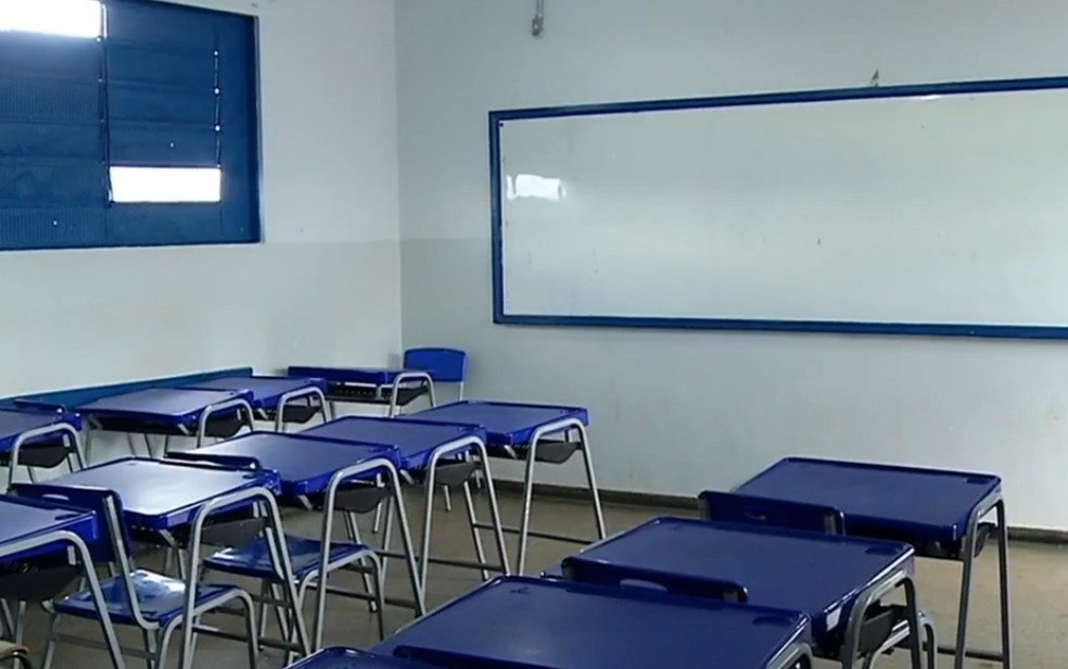 Sala de aula de escola em Goiás — Foto: Reprodução/TV Anhanguera