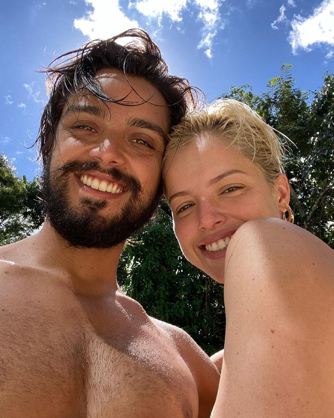 Rodrigo Simas posta selfie apaixonante ao lado de Agatha Moreira (Foto: Instagram)