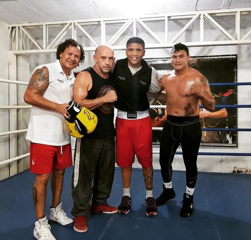 Popó em treinamentos para a luta contra El Rey Martinez (Foto: Reprodução Instagram)