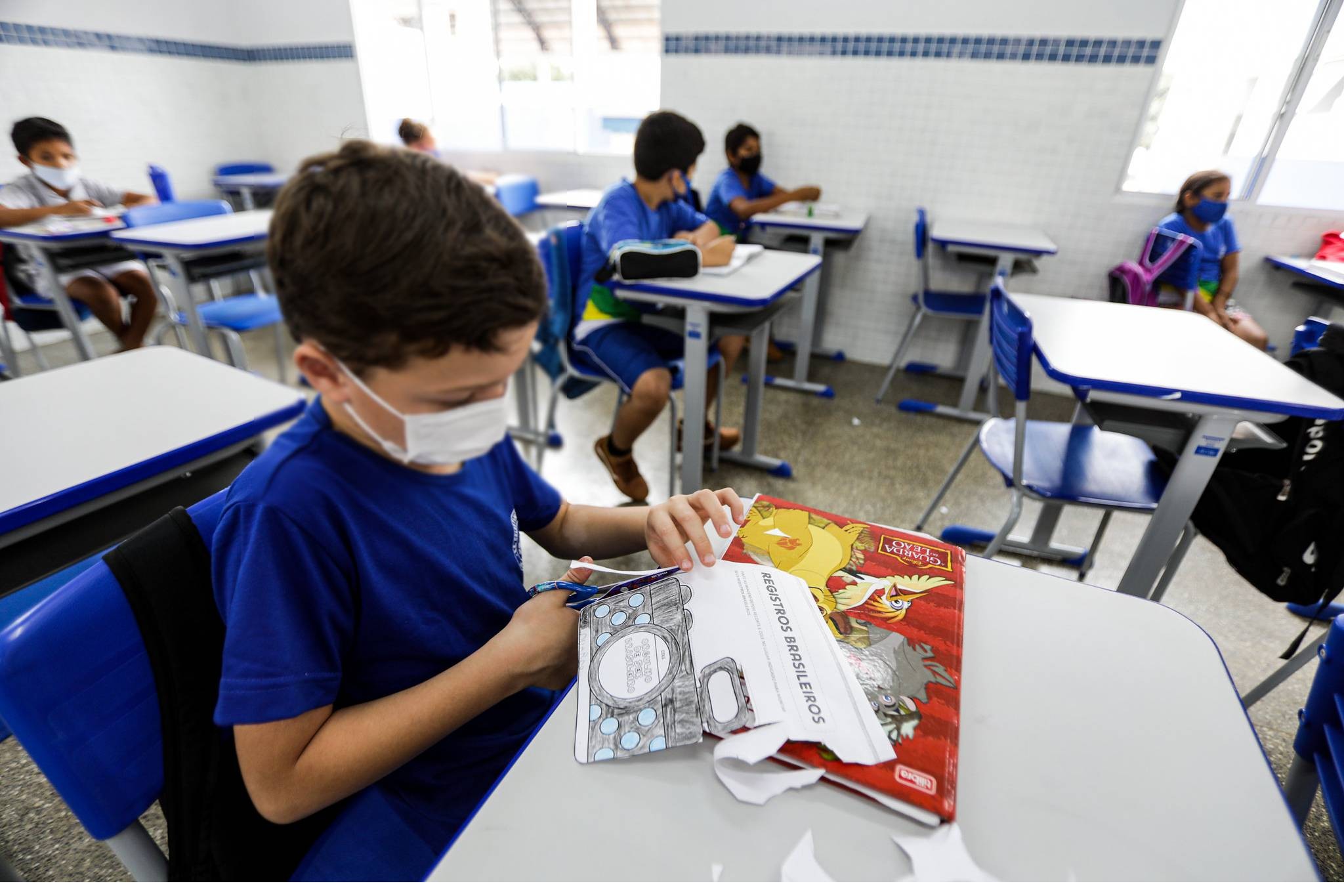 Sem professor, alunos aguardam início do ano letivo em parte das escolas de MT