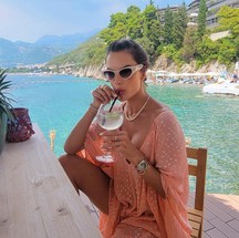Alessandra Ambrosio em Montenegro — Foto: Reprodução/Instagram