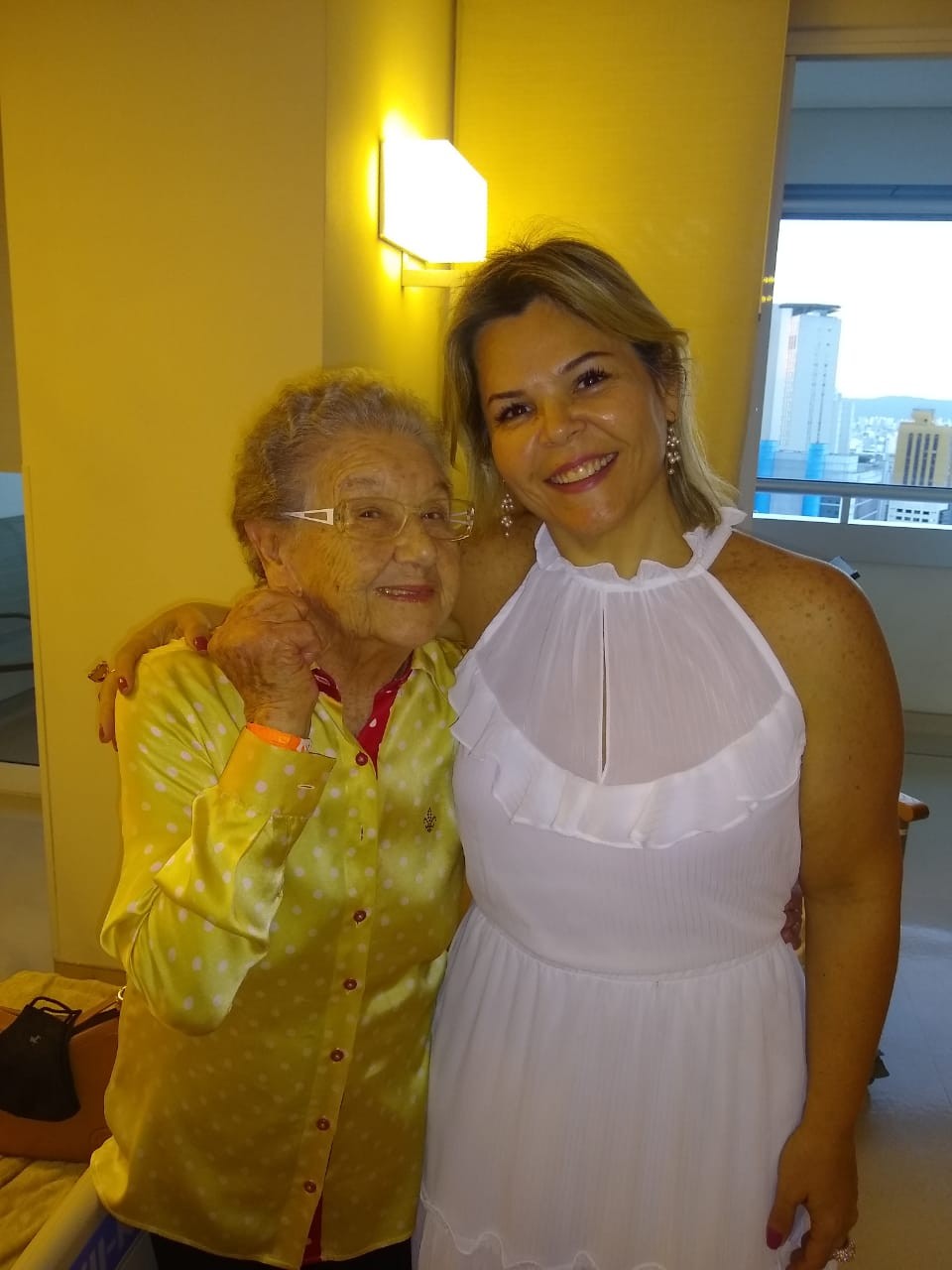 Palmirinha e sua geriatra, Dra.Patricia Alarcon (Foto: Reprodução/Instagram)