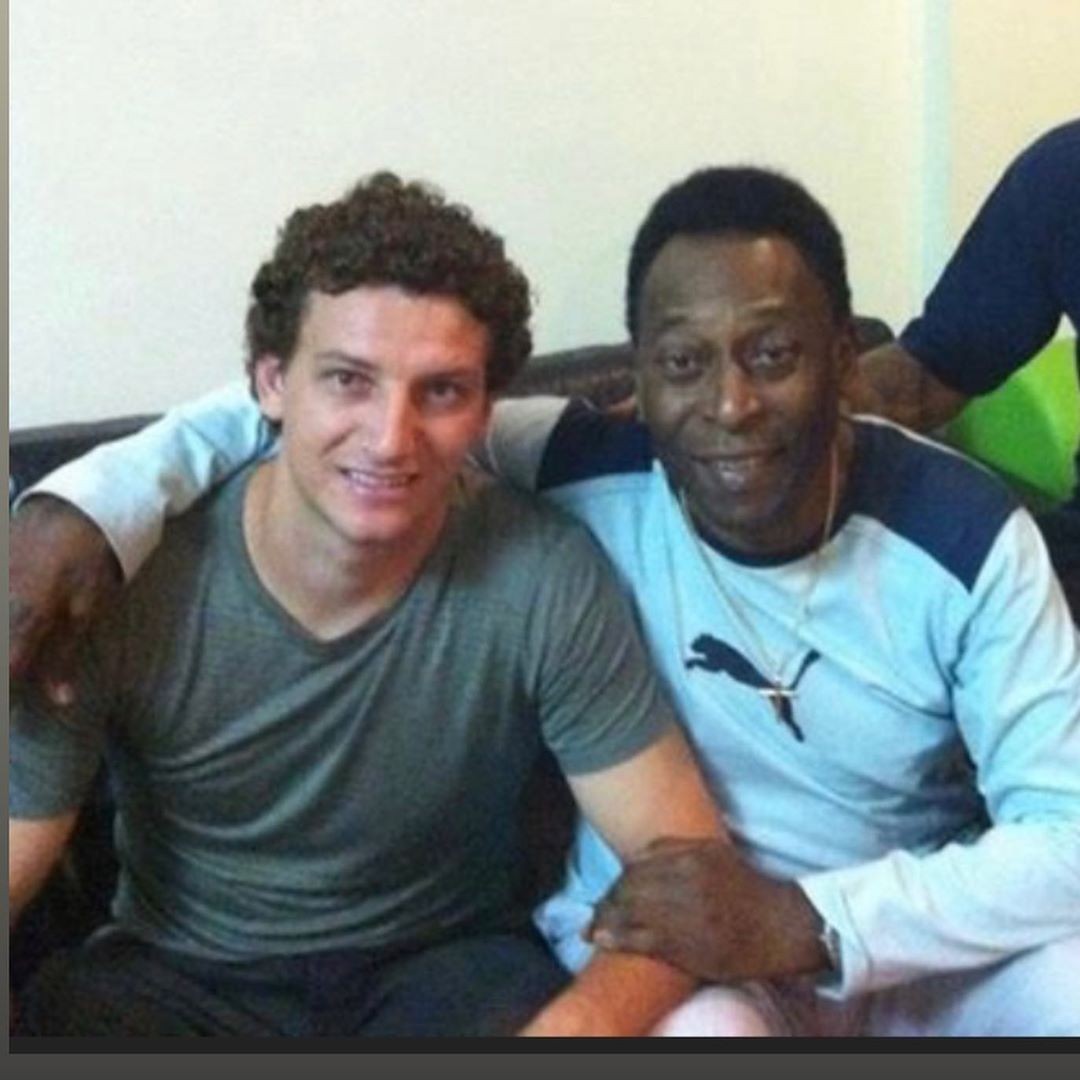 Elano Blumer e Pelé (Foto: Reprodução/Instagram)