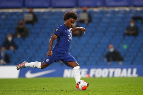 Willian fez seis gols nos últimos cinco jogos do Chelsea Pela Premier League — Foto: Getty Images