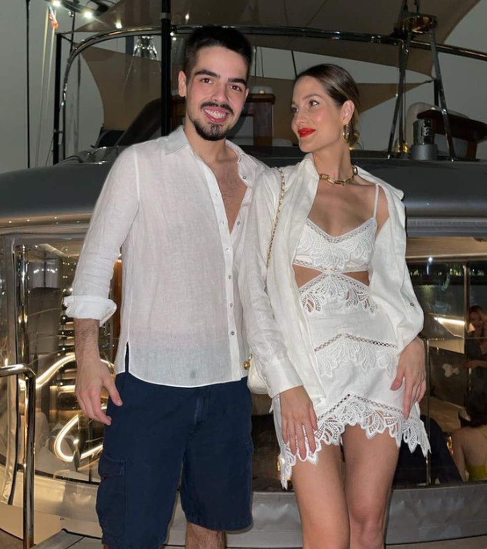 João Guilherme Silva posa com a namorada, Schynaider Moura, durante evento — Foto: Reprodução/Instagram
