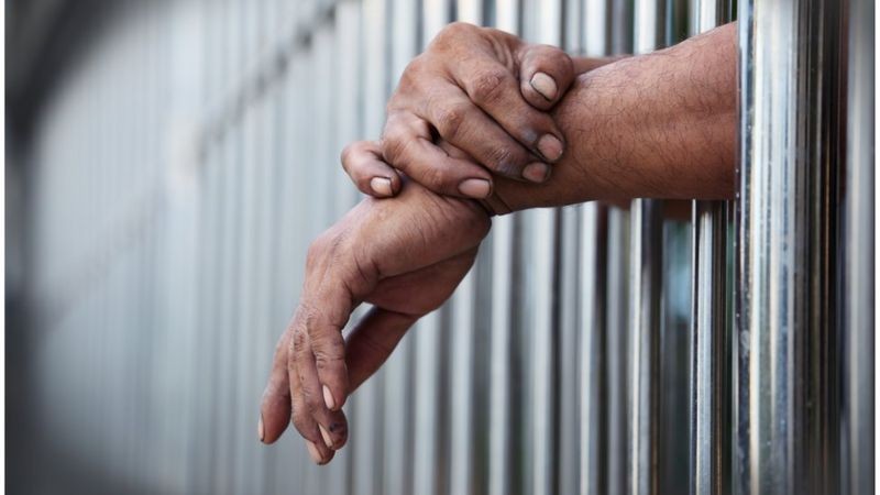 Lei de drogas ajudou a acelerar encarceramento no Brasil, segundo especialistas (Foto: Thinkstock via BBC News)