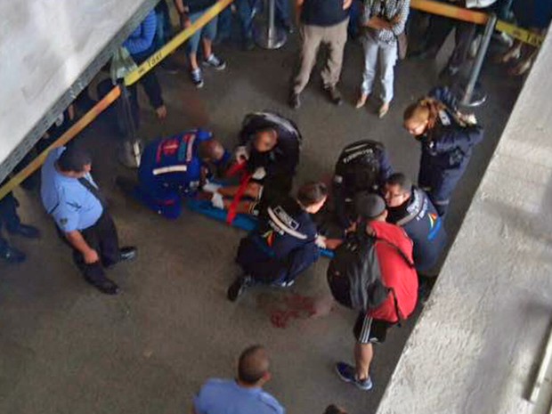 Adolescente de 14 anos caiu entre o vão dos viadutos de veículos do Aeroporto de Brasília (Foto: WhatssAp/Reprodução)