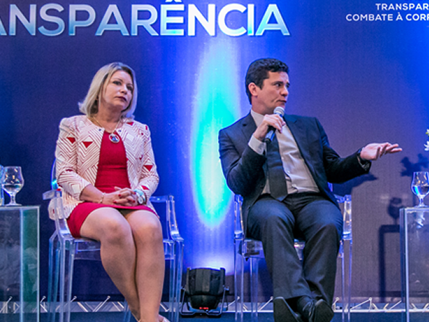 Selma Arruda participou de um evento com Sérgio Moro em Cuiabá em dezembro (Foto: Rafaella Zanol/ Gcom-MT)