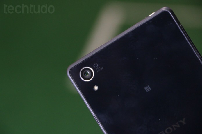 Xperia Z2: celular da Sony tem câmera de 20,7 megapixels (Luciana Maline/TechTudo)