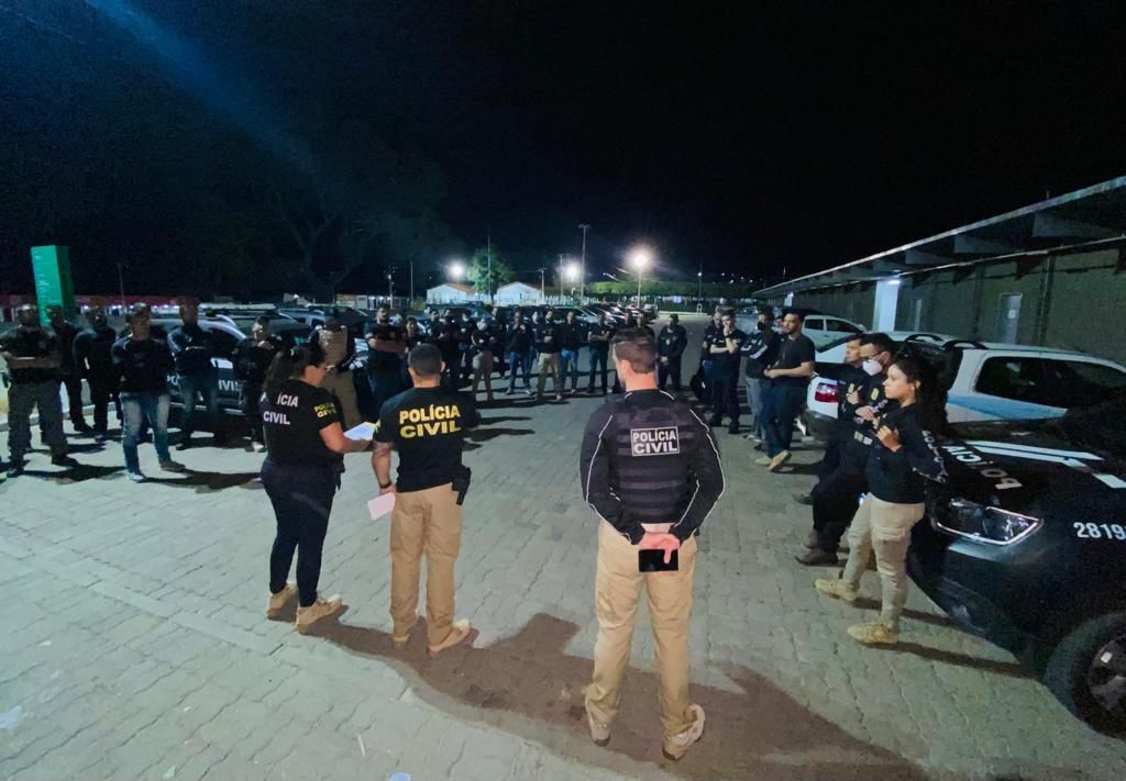 Operação cumpre 35 mandados contra suspeitos de tráfico de drogas no Ceará e em Pernambuco 