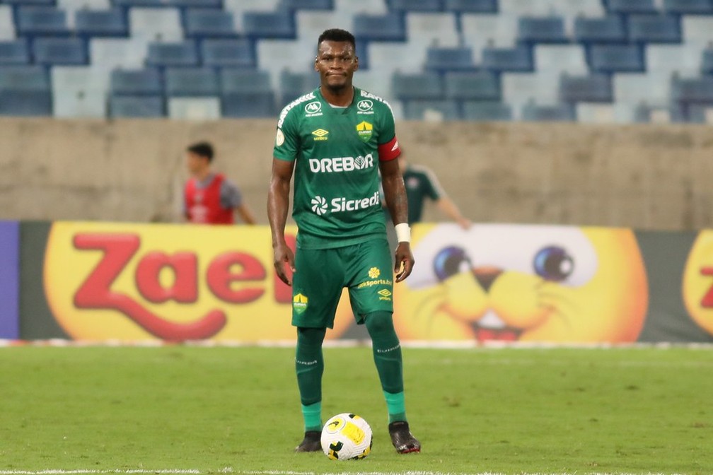 Atuações do Cuiabá: Paulão marca contra (de novo) e decreta derrota contra  o Fluminense | cuiabá | ge