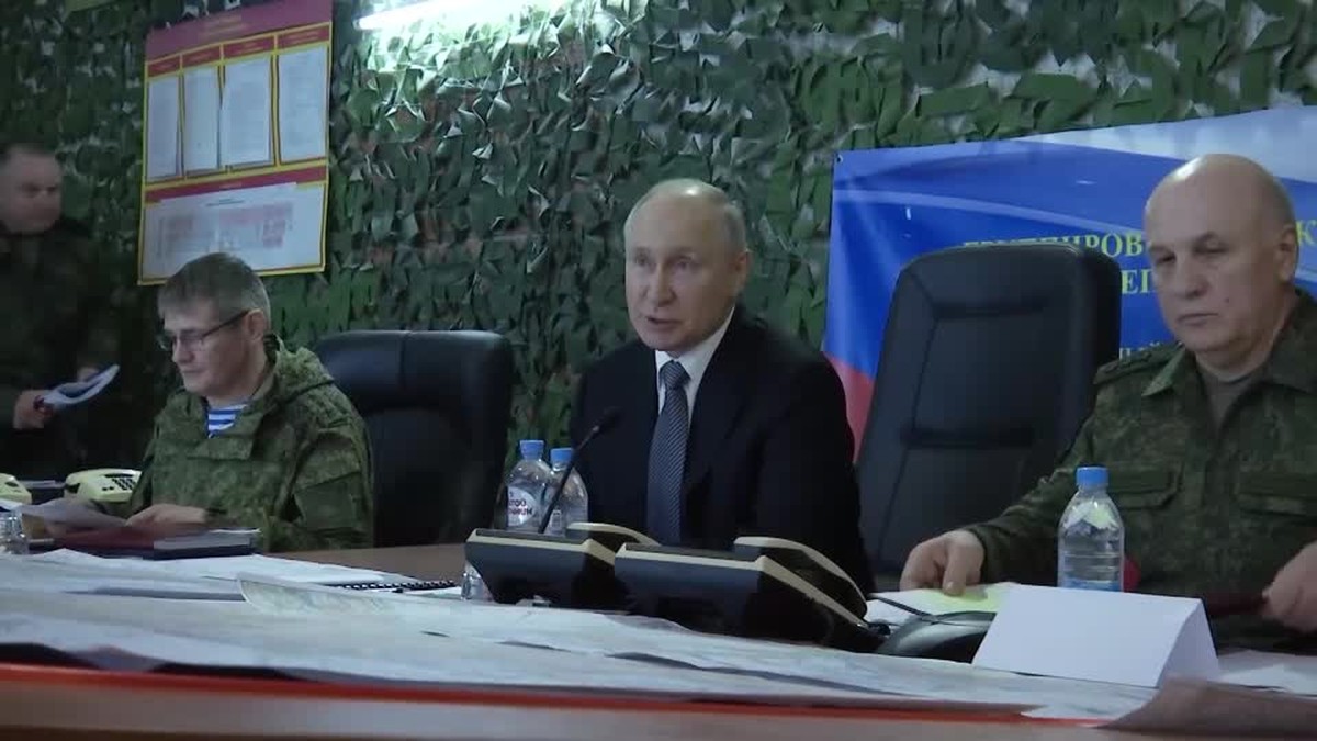 Agencia: Putin visita el cuartel militar en Ucrania |  Ucrania y Rusia