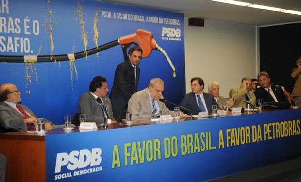 Seminário promovido pelo PSDB reuniu políticos, especialistas e acionistas para discuti situação da Petrobras (Foto: José Cruz/ABr)