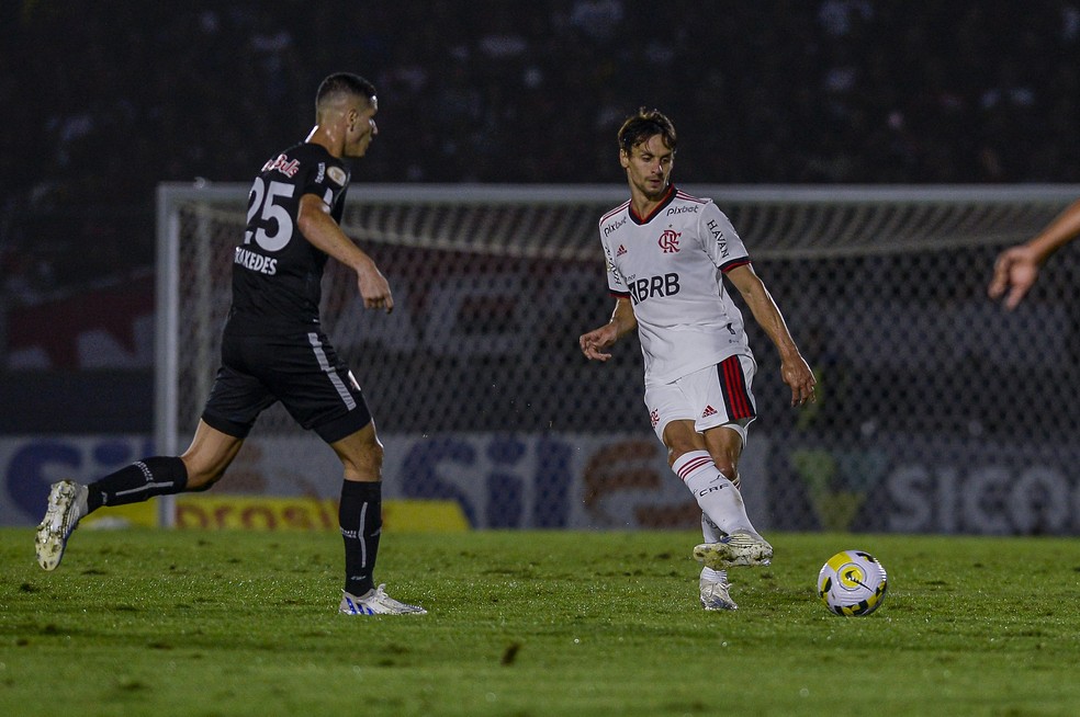 Sempre bem difícil a gente dar desculpas, diz Rodrigo Caio após derrota do Flamengo
