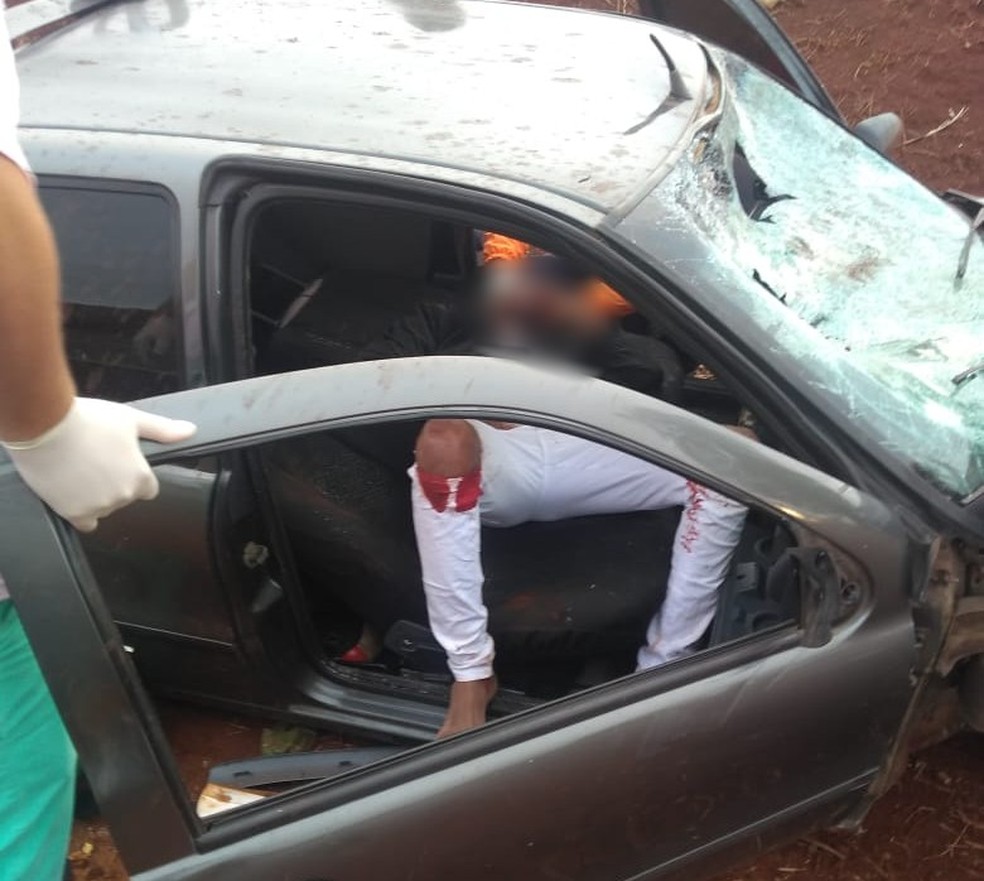 Motorista foi socorrido com ferimentos em Santa Cruz do Rio Pardo — Foto: Arquivo pessoal