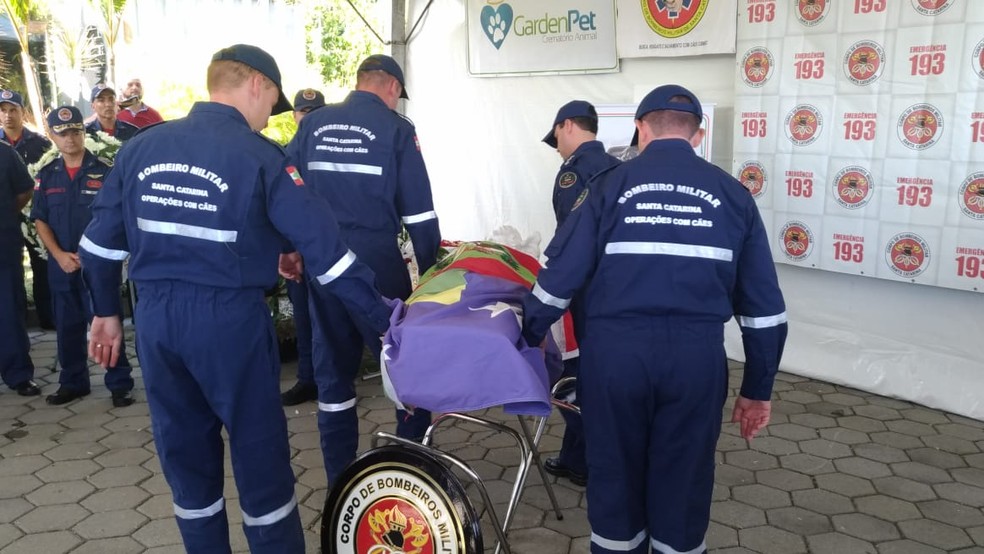 Cerimônia ocorreu em São José na manhã desta segunda-feira — Foto: Corpo de Bombeiros/ Divulgação