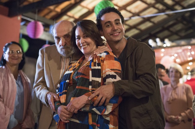 Fernando Teixeira, Nivea Maria e Paulo Verlings no filme 'Capitão Astúcia' (Foto: Divulgação)