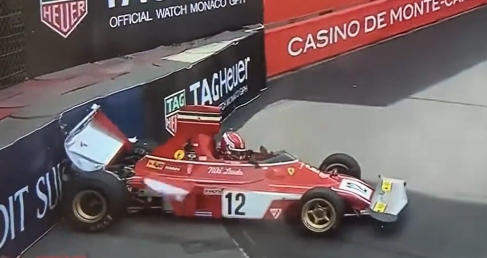 Charles Leclerc bate com carro histórico de Niki Lauda — Foto: Reprodução