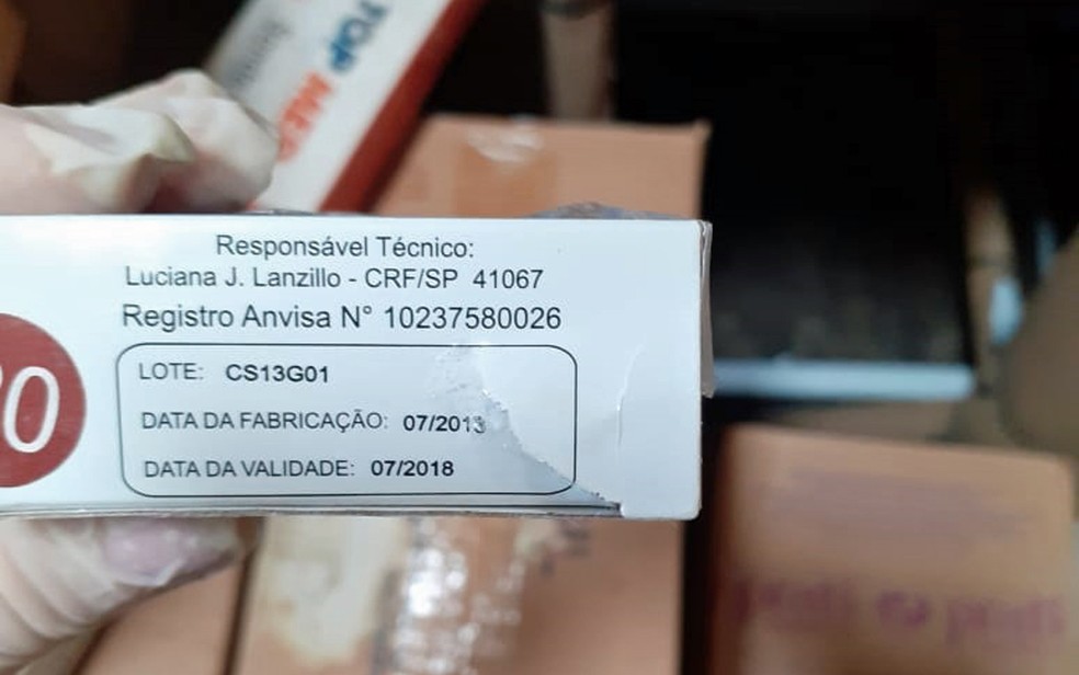 Medicamentos vencidos em julho de 2018 foram achados em Paulista â Foto: PolÃ­cia Civil/DivulgaÃ§Ã£o