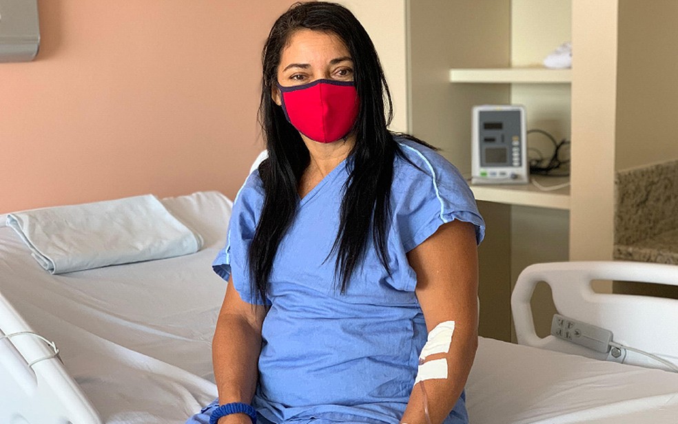 Maria de Fátima Rebouças foi a primeira paciente da unidade a receber alta de cirurgia — Foto: Divulgação