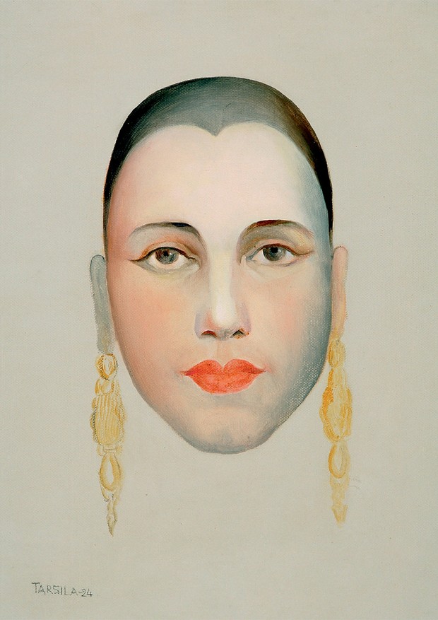 Em Autorretrato, de 1924, ela destaca sua beleza simétrica (Foto: Fotos e imagens das obras: acervo pessoal)