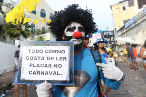 Carnaval 2019 Plaquinha E Legenda Na Fantasia Viram Mania Pelo Pais Fotos Carnaval 2019 G1 Fotógrafo de rua captura fotos divertidas e aqui estão 30 das melhores. carnaval 2019 plaquinha e legenda na