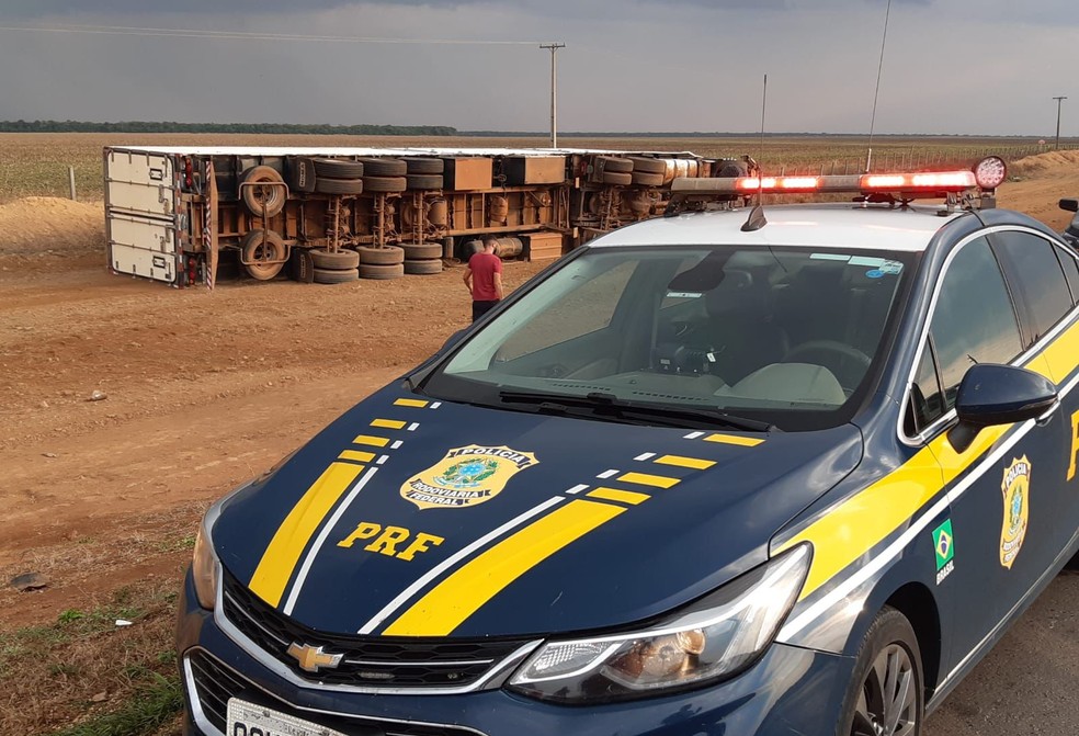 PRF vai investigar as causas do acidente  — Foto: Divulgação