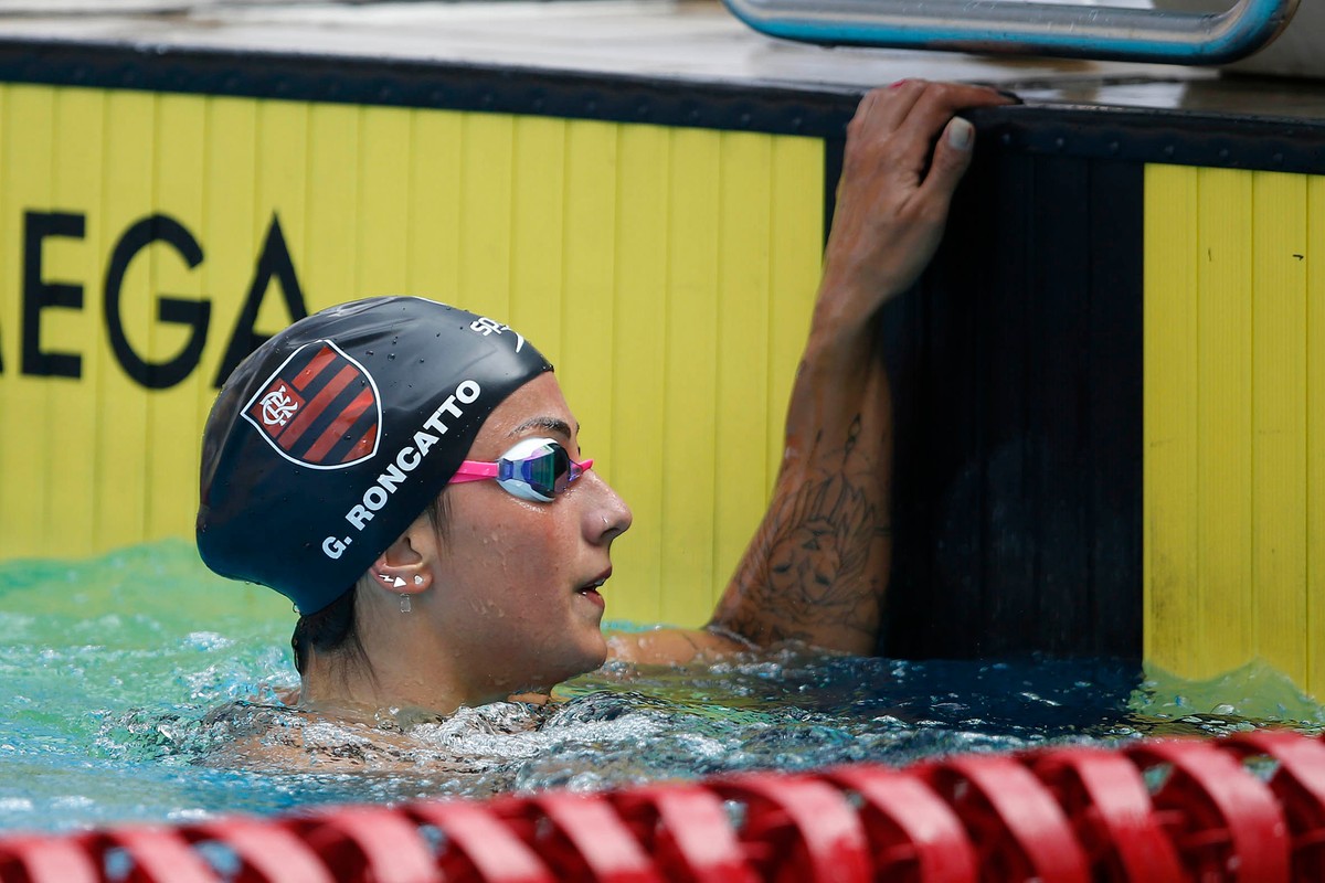 Nadadora do Flamengo é suspensa após resultado adverso no antidoping