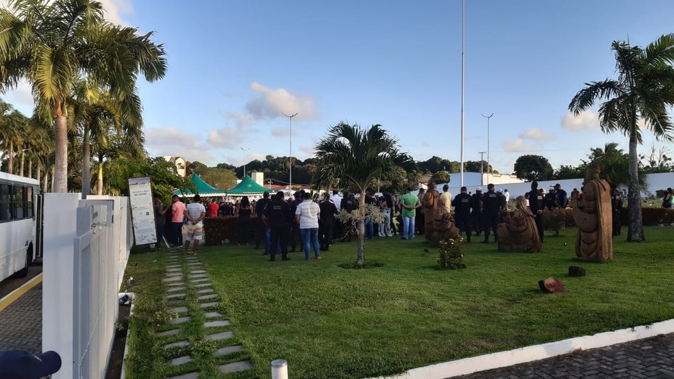 Corpo de PM morto em assalto é sepultado na Grande Natal | Rio Grande do  Norte | G1